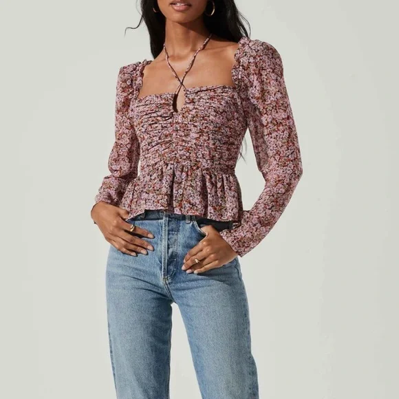 NWT! ASTR the Label Toni Tie Neck Peplum Top - Picture 2 of 12